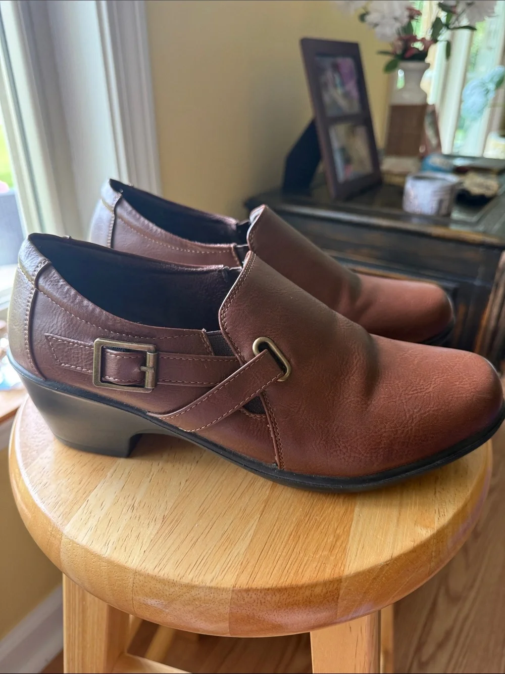 MarBella Brown Mary Jane Comfort Shoes Buckle Low Heel Size 9